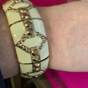 Chic Cream and Gold Bracelet